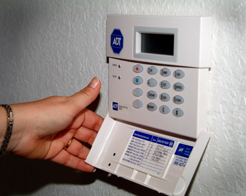 Adt uberwacht home security system